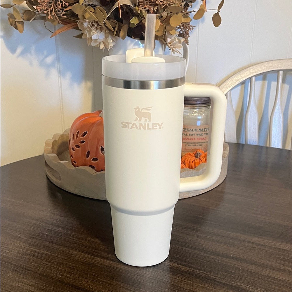 Stanley Cream Tumbler with Straw